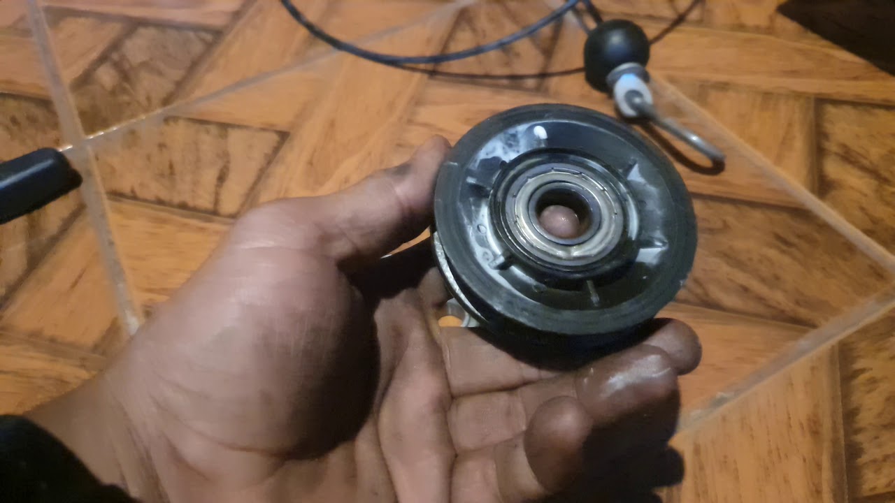 Como trocar os rolamentos as roldanas da estação de musculação