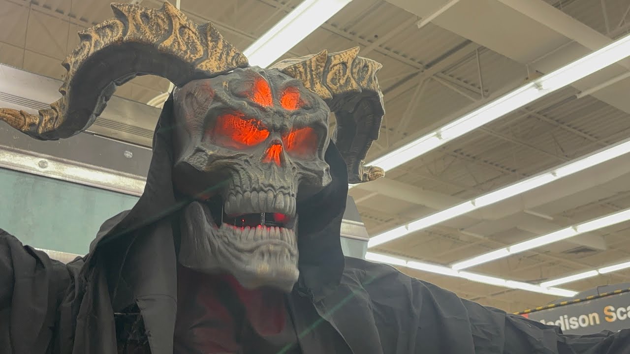 SPIRIT HALLOWEEN 2025 | MARLTON NJ STORE SET UP TOUR!