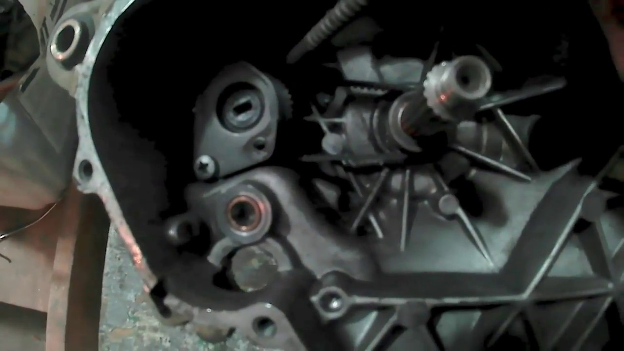 [Gilera Runner] Ч.1 Демонтаж мотора.