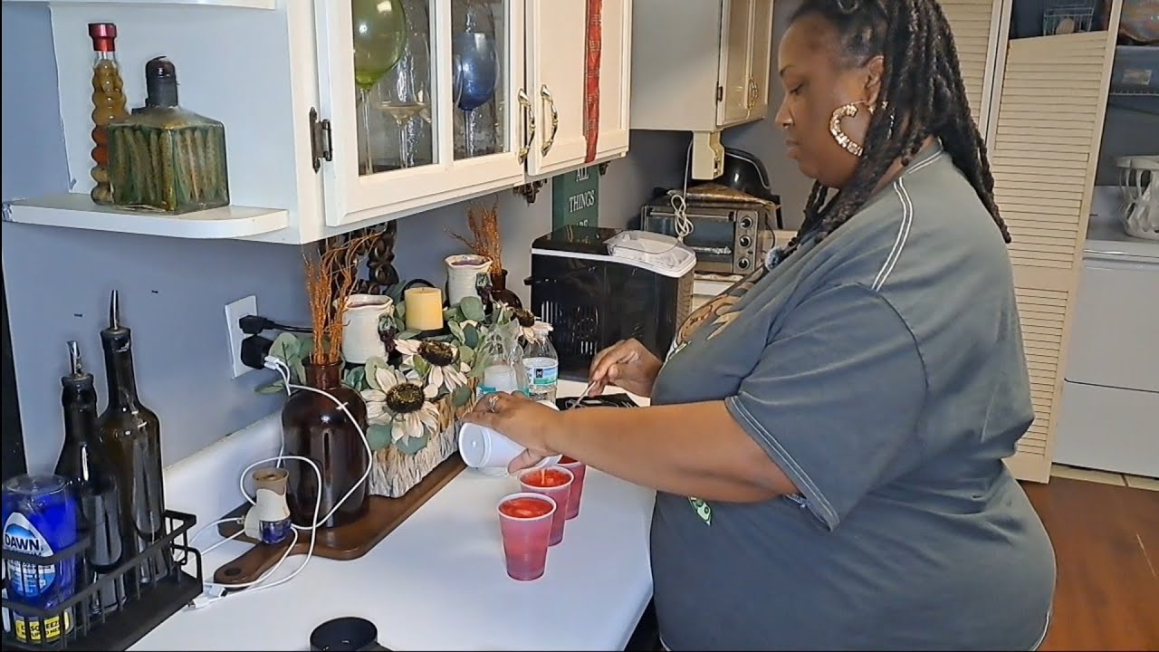 FAMILY COMING OVER AND COOKING DINNER| VLOG