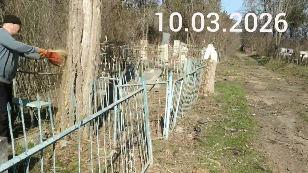 Работы по очистке территории центрального кладбища Грозного продолжаются! 10.03.26