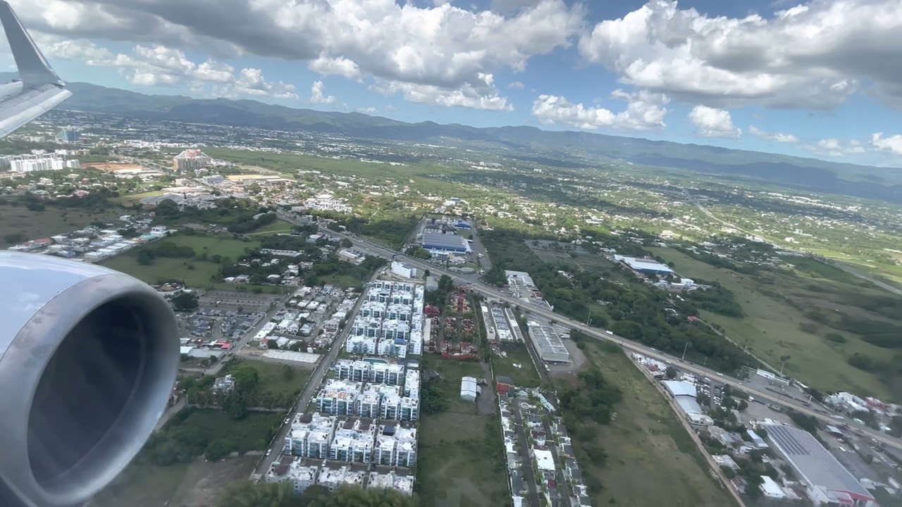 Aterrizaje en Aeropuerto Cibao Santiago RD STI/MDST Abril 11, 2022