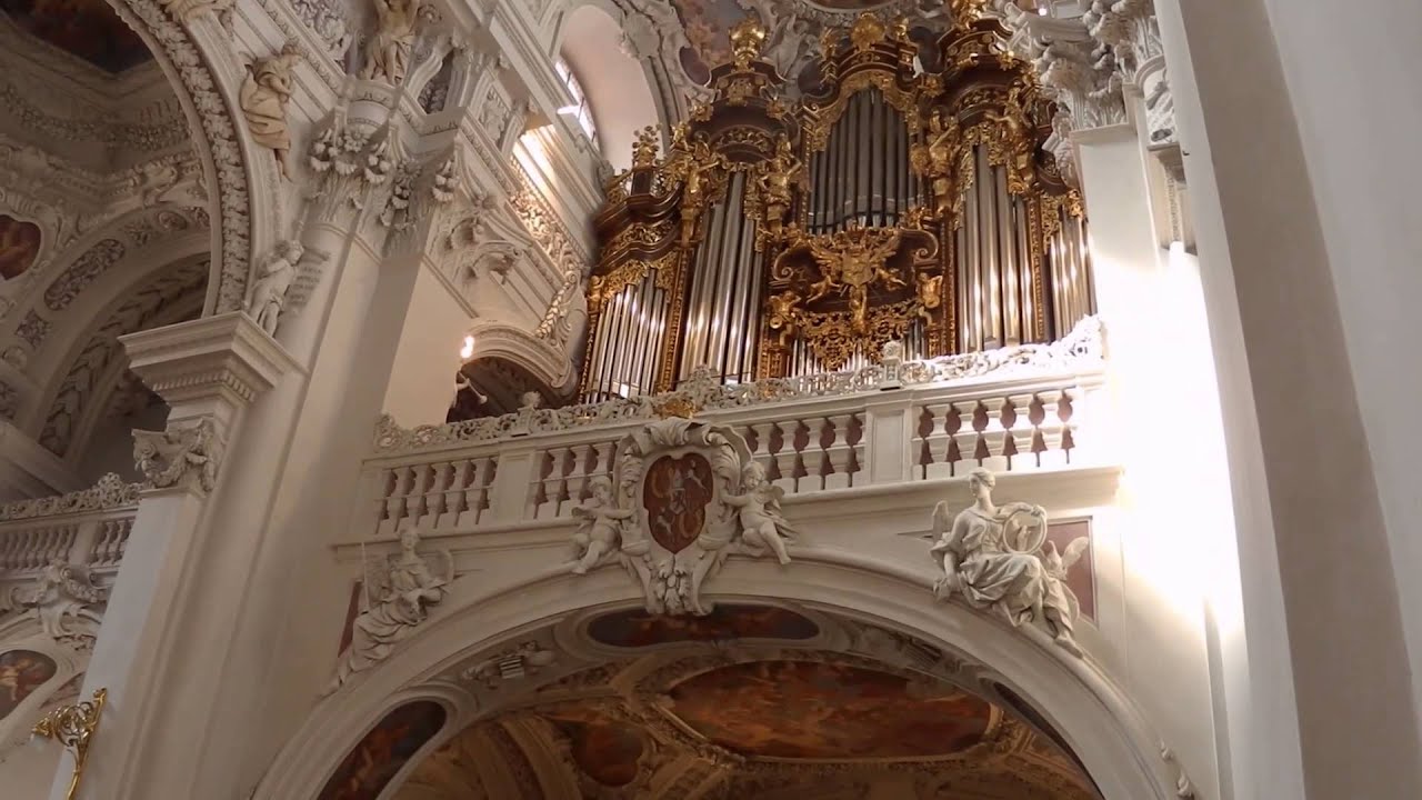 St. Stephan's Cathedral in Passau after Mass
