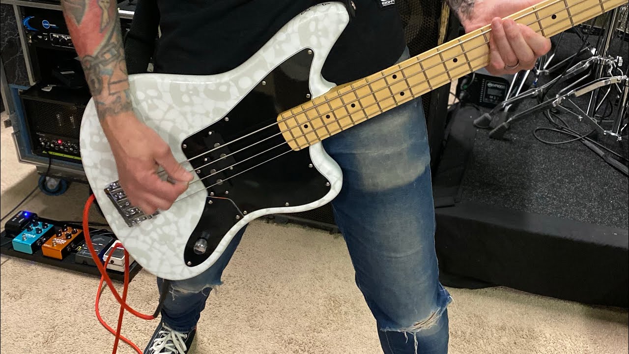 Quick demo of the Tech 21 SansAmp XB Driver