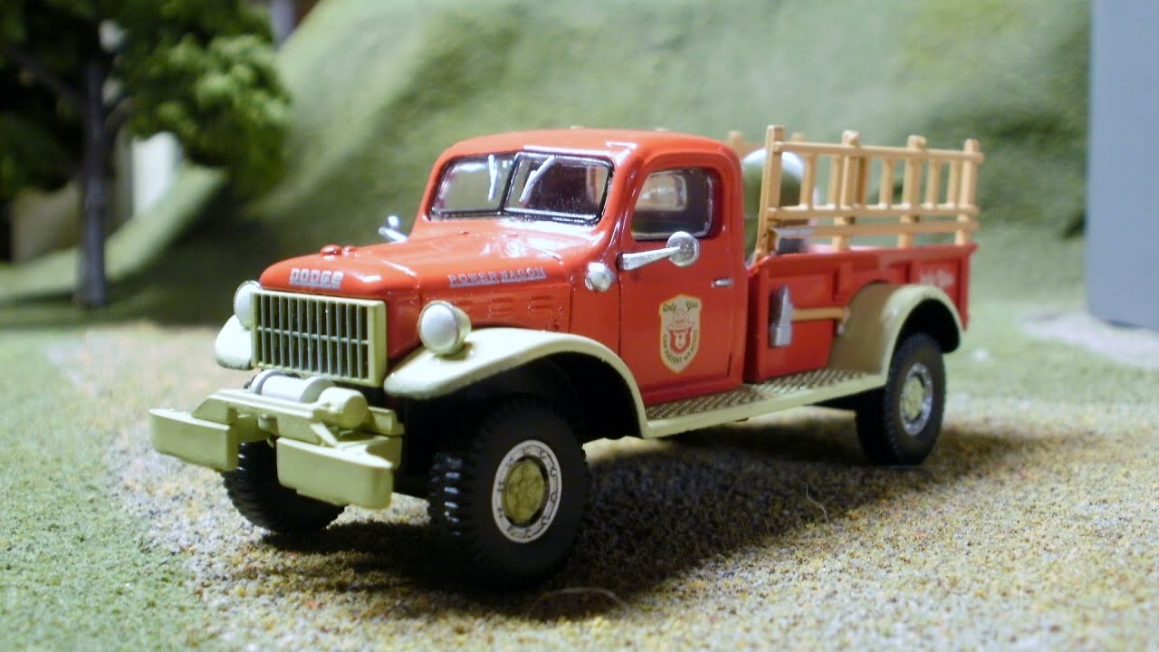 Greenlight 1:64 Dodge Power Wagon Fire Truck - Smokey Bear No. 38060A Unboxing and Review