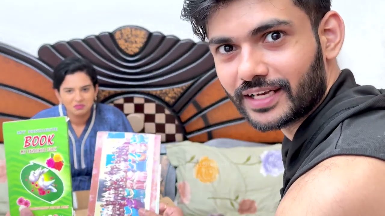 Reading AUTOGRAPH BOOK and LOVE LETTERS 😘😘😘❤️
