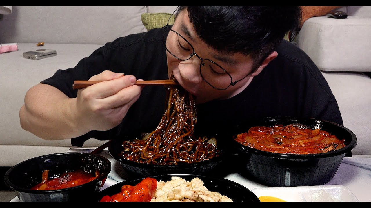 ASMR 먹방창배 더욱 맛있게 돌아온 짜장면 짬뽕 탕수육 세트 뿌시러 갑시다#짜장면 #짬뽕  레전드 대박 jajangmyeon eatingshow realsound Mukbang