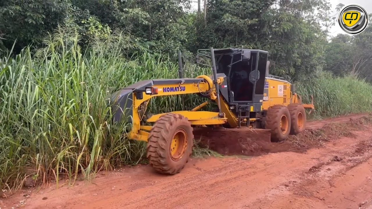 PATROL RECUPERANDO ACESSO ESTREITO/Motoniveladoral/Patrola/Road Grader/Motor Grader/Niveleuse.