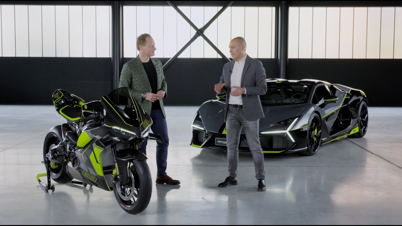 All the secrets of Revuelto and Panigale V4 with Mitja Borkert and Andrea Ferraresi