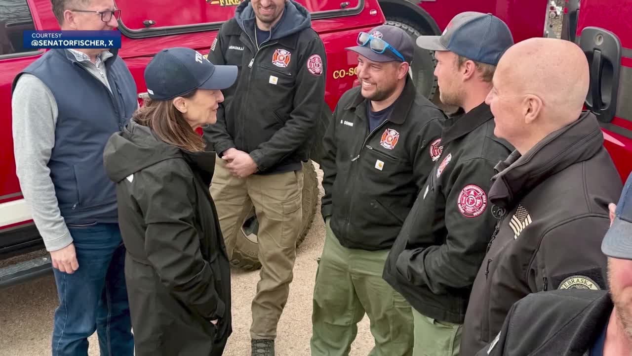Хроника: Сенатор Деб Фишер обсуждает лесные пожары в Небраске и меры по оказанию помощи.