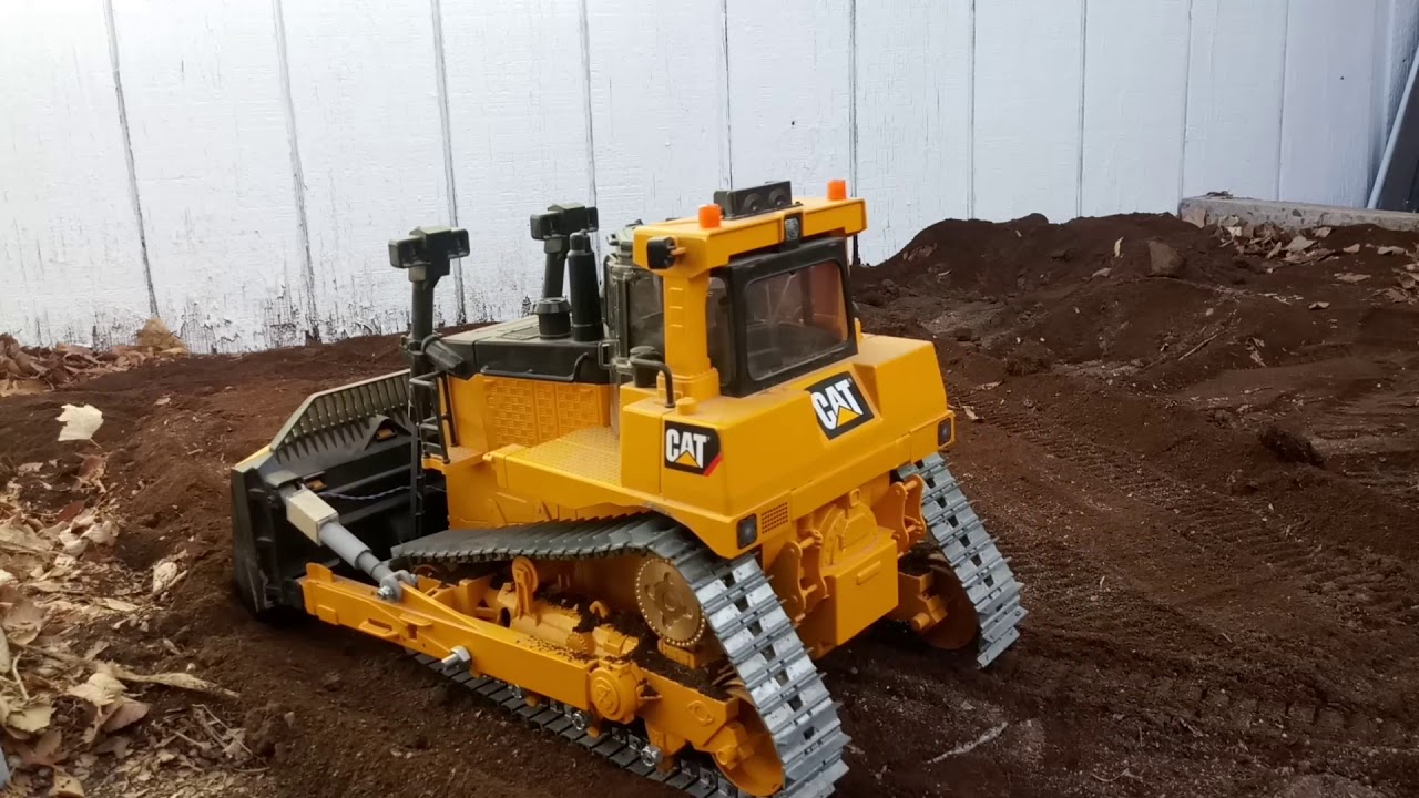 Bruder D11 metal tracks and new motors testing