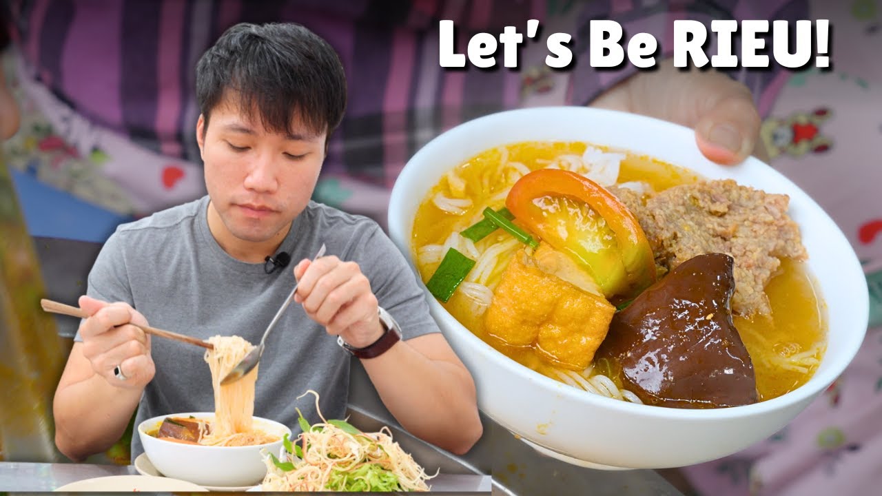 BÚN RIÊU TOUR in Saigon: Amazing Vietnamese CRAB NOODLE SOUP!