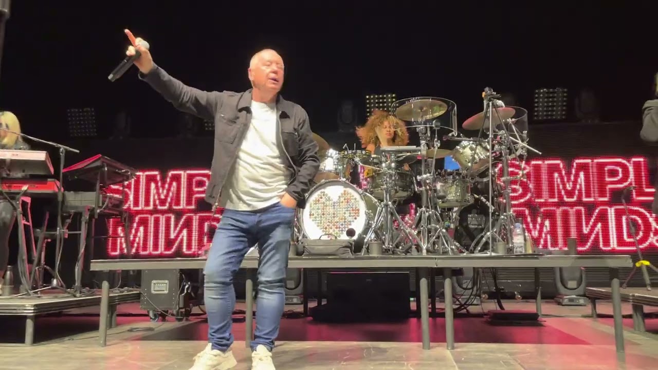 Simple Minds - Hypnotized- Live @ La Seine Musicale -Paris 06/05/2022