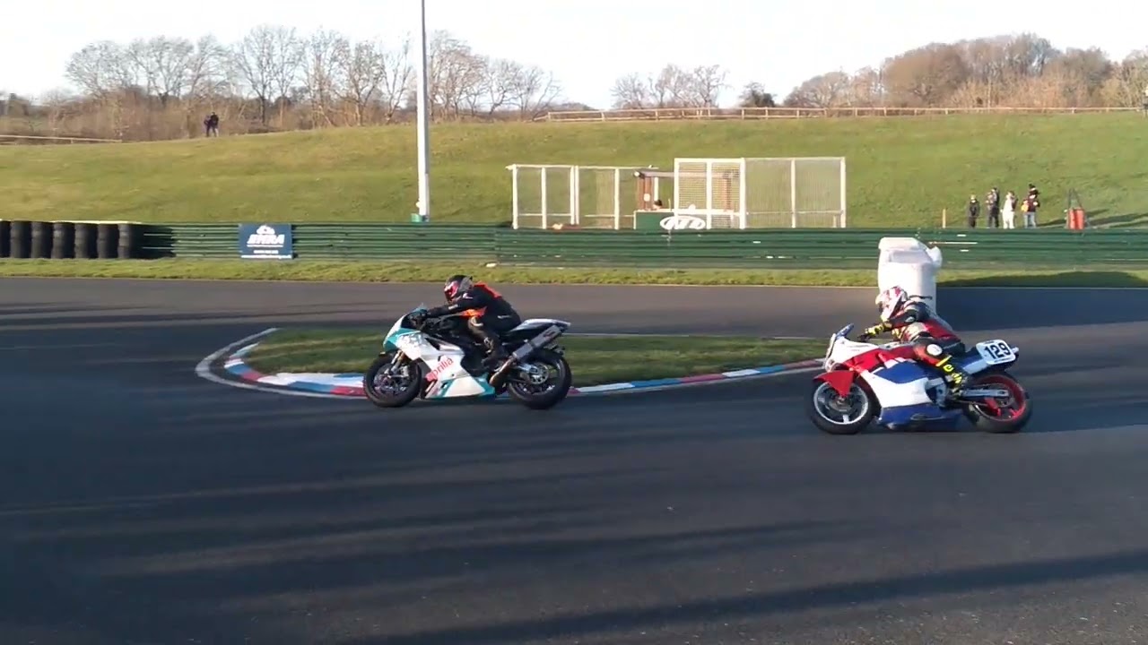 Mallory park boxing day 2025 so cold 🥶