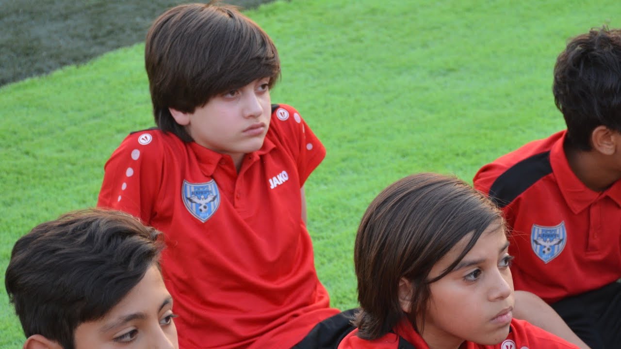 الدببة VS النوارس ( افتتاح بطولة اليورو ) ملعب حي الرحمة