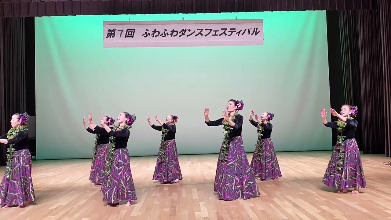 シエスタがレンタルを始めた初期から長年利用していただいてる山本真紀フラスタジオ￼の皆様。感謝いたします。そして応援しております。#フラダンス￼