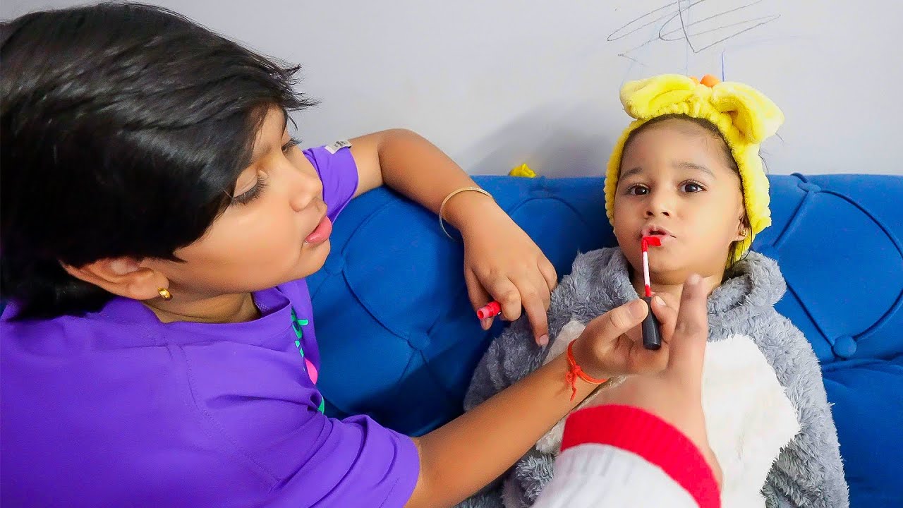 Chiku Ne Kiya Tuba Ka Makeup