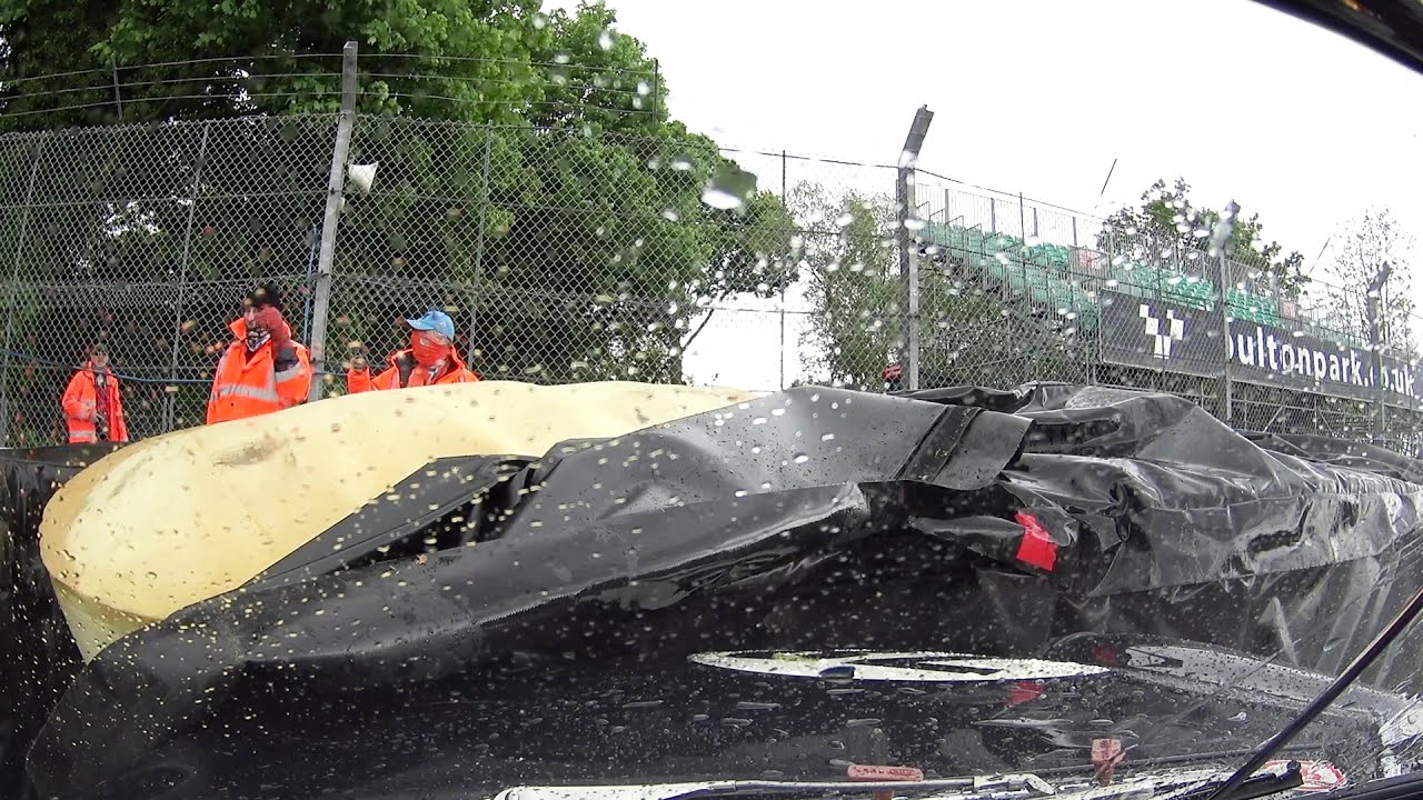 MGB Equipe Classic Racing Libre Oulton Park May 2021 Rain Wet Track Conditions and Small Crash