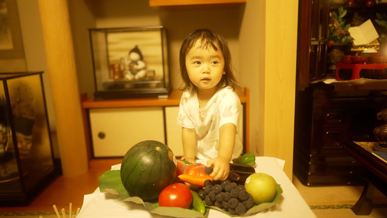 供物つまみ食いする女はバチ当たるで