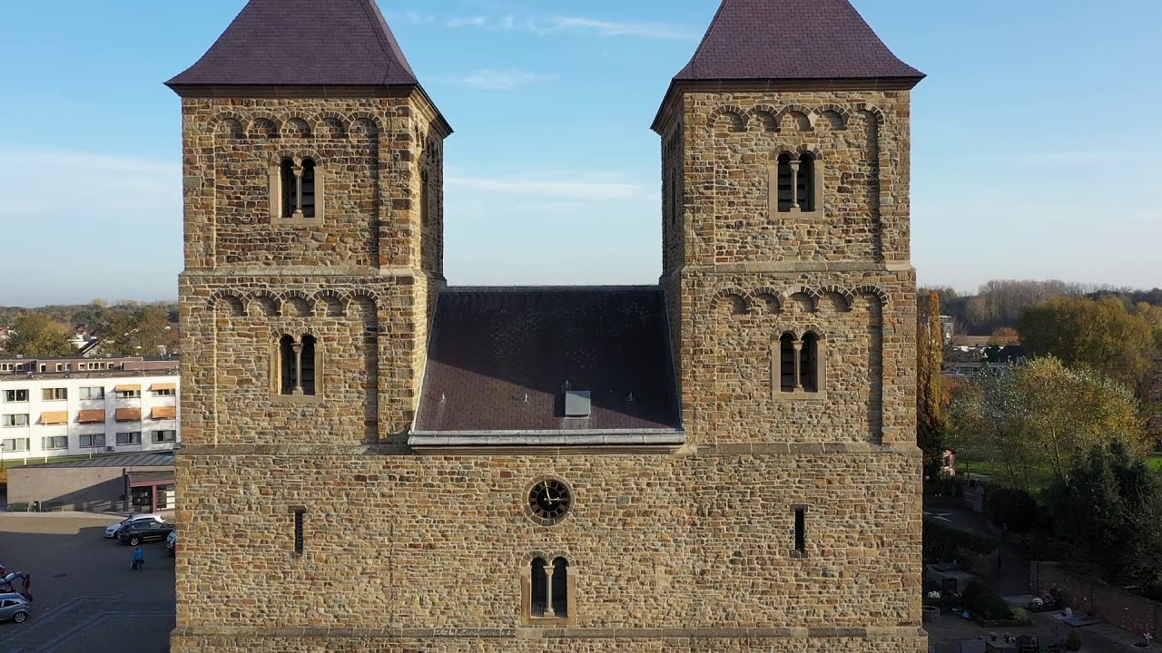 Susteren, Basiliek H Amelberga Kerkklokken Solo's + Volgelui (Plenum)