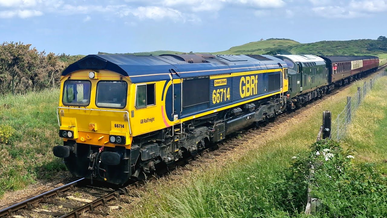 66714 Cromer Lifeboat (4 Tone) - D6732 Power Up Towards Golf Course West LC (14/06/2025)