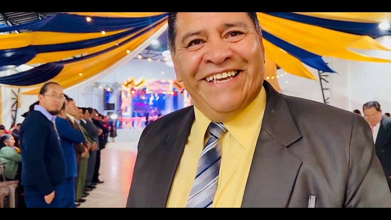 Siempre con el mejor servicio       Meseros del Valle 