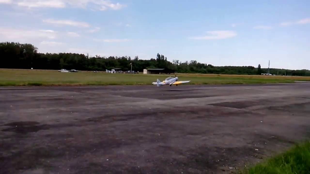 T-6 RC moteur 4 temps warbird MACCT