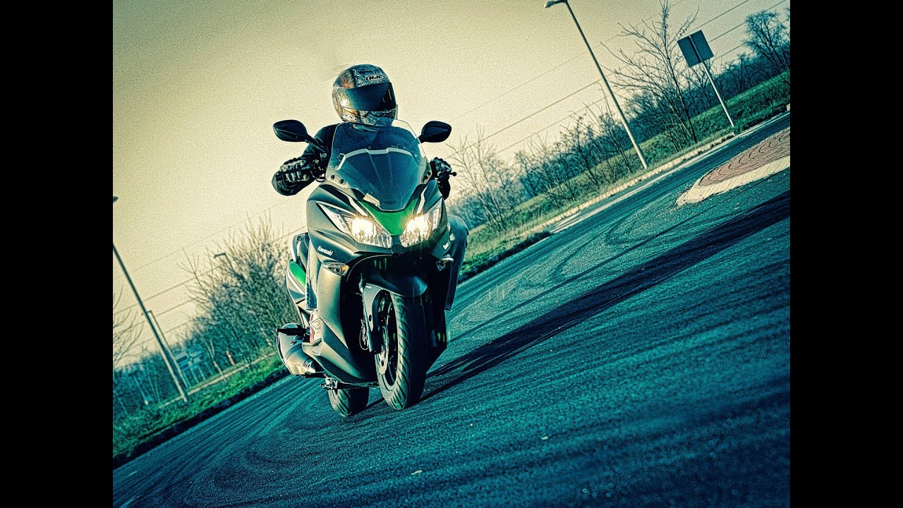 Kawasaki J300 test