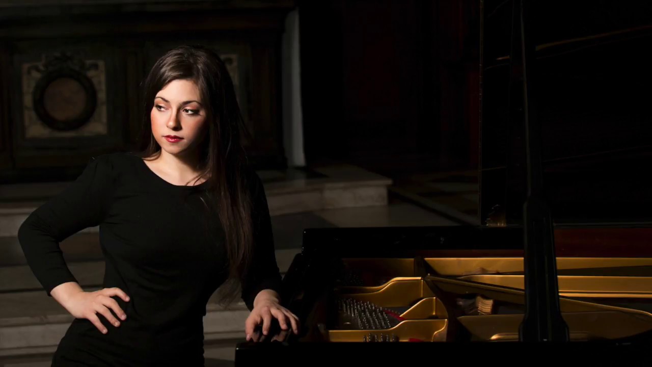 Lara Melda - Chopin Sonata No. 2 in B flat minor, Op. 35 LIVE