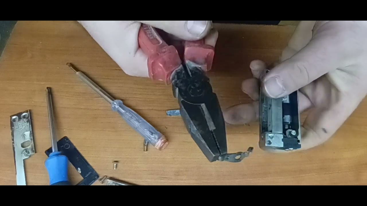 Elektro prihvatnik za vrata
