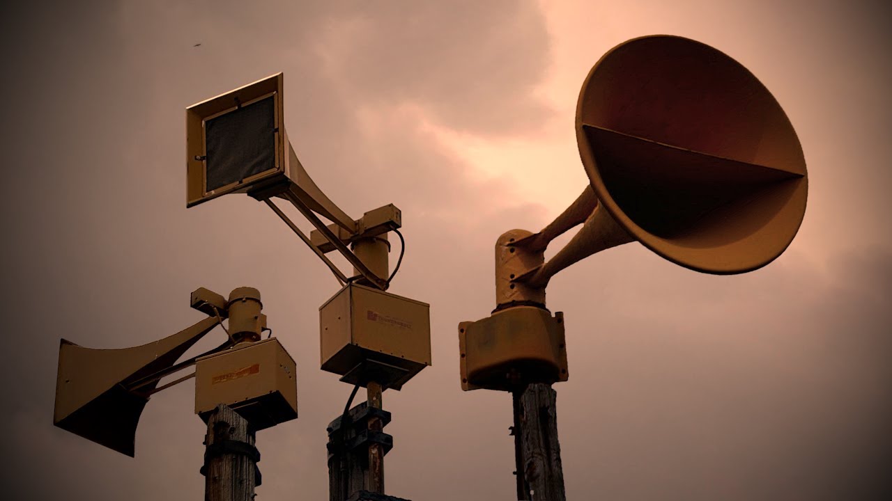2 Thunderbolts And a Hurricane Ambience [ All Signals ]