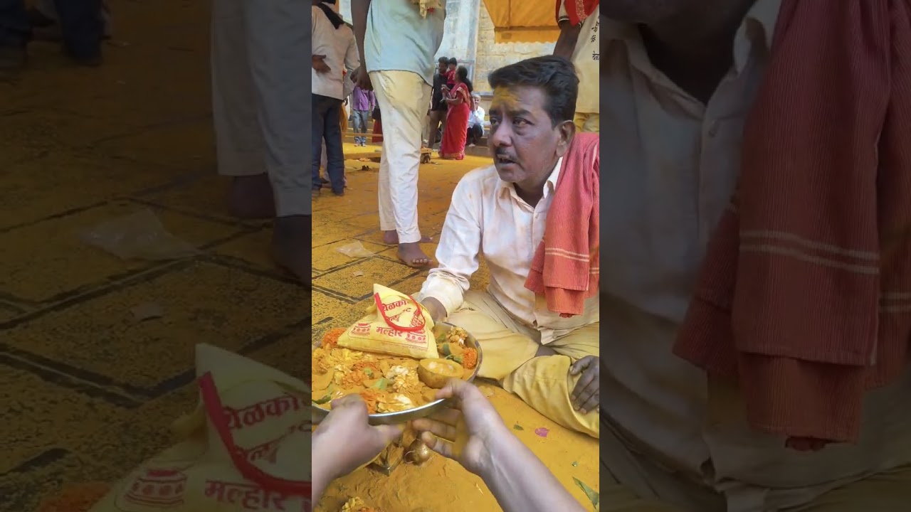 खंडेरायाची तळी उचलणे🙏🙏 येळकोट खेळकोट जय मल्हार 🙏🙏 # Jejuri # @GauriPharande2021 