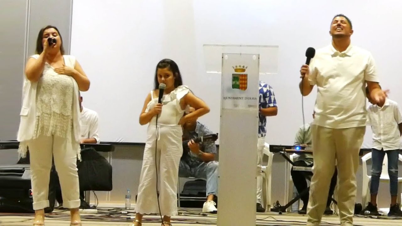 ZENON Y ELI / EN EL EVENTO DE GLORIA EN OLIVA