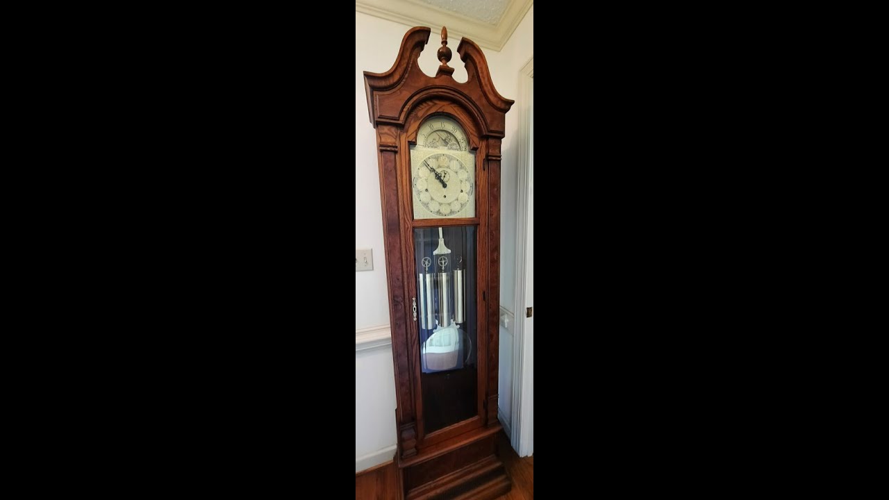 This short preview Video for the Kieninger 82K Grandfather Clock Movement Repair.