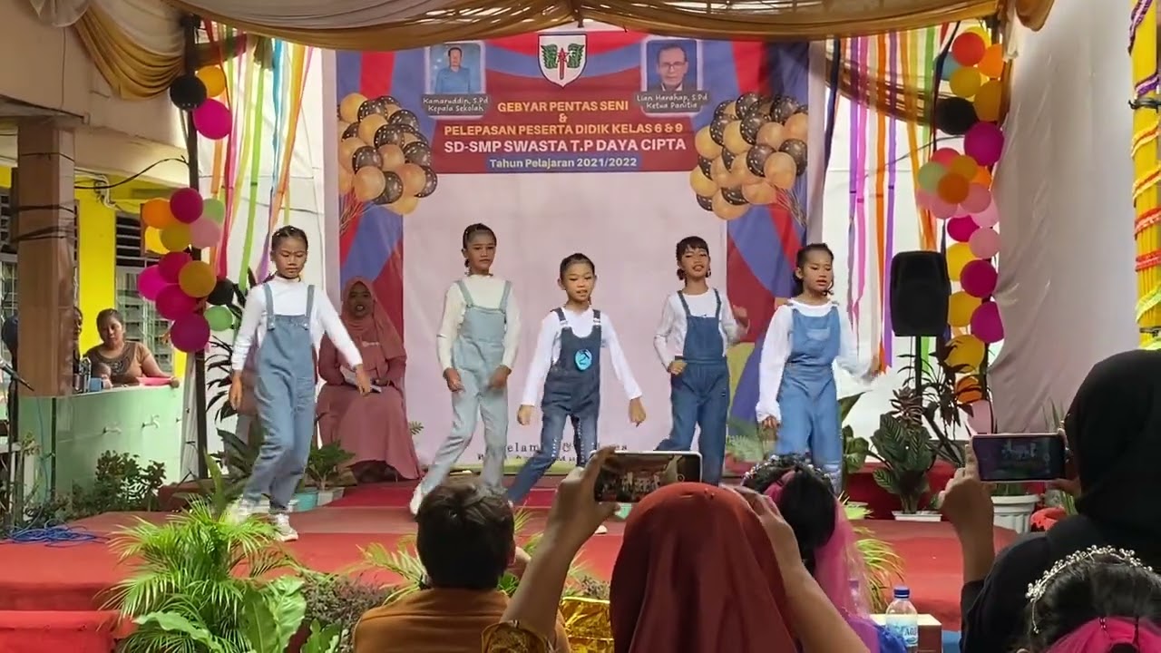 Tari Koi Mil Gaya Mix Kelas 4 SD (Dance India) 