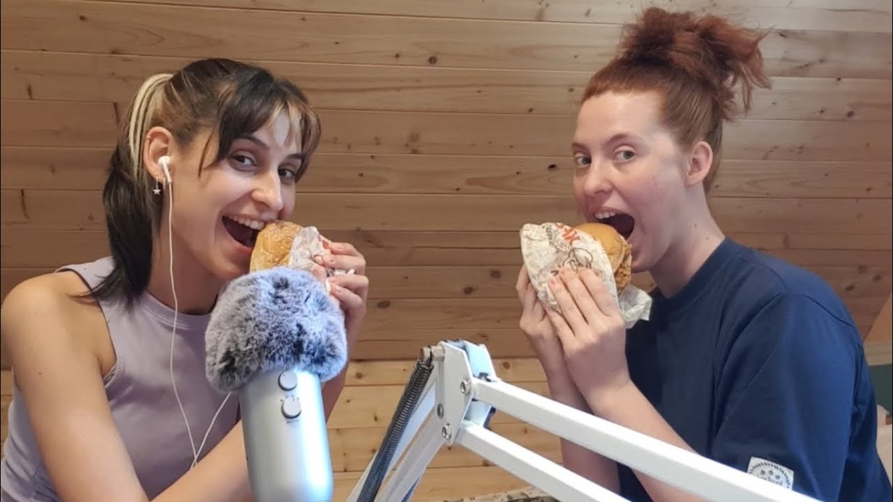 [Magyar ASMR] - KFC Mukbang with my sister 🫶🏻🍗