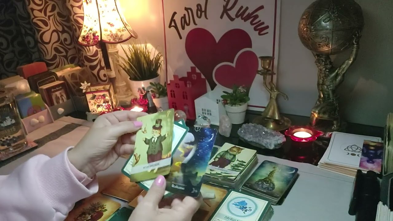Anlık Enerjilerde💫💫Seninle İlgili Ne Düşünüyor?😎 Ne Hissediyor? 🥰Ne Yapmak İstiyor?💕