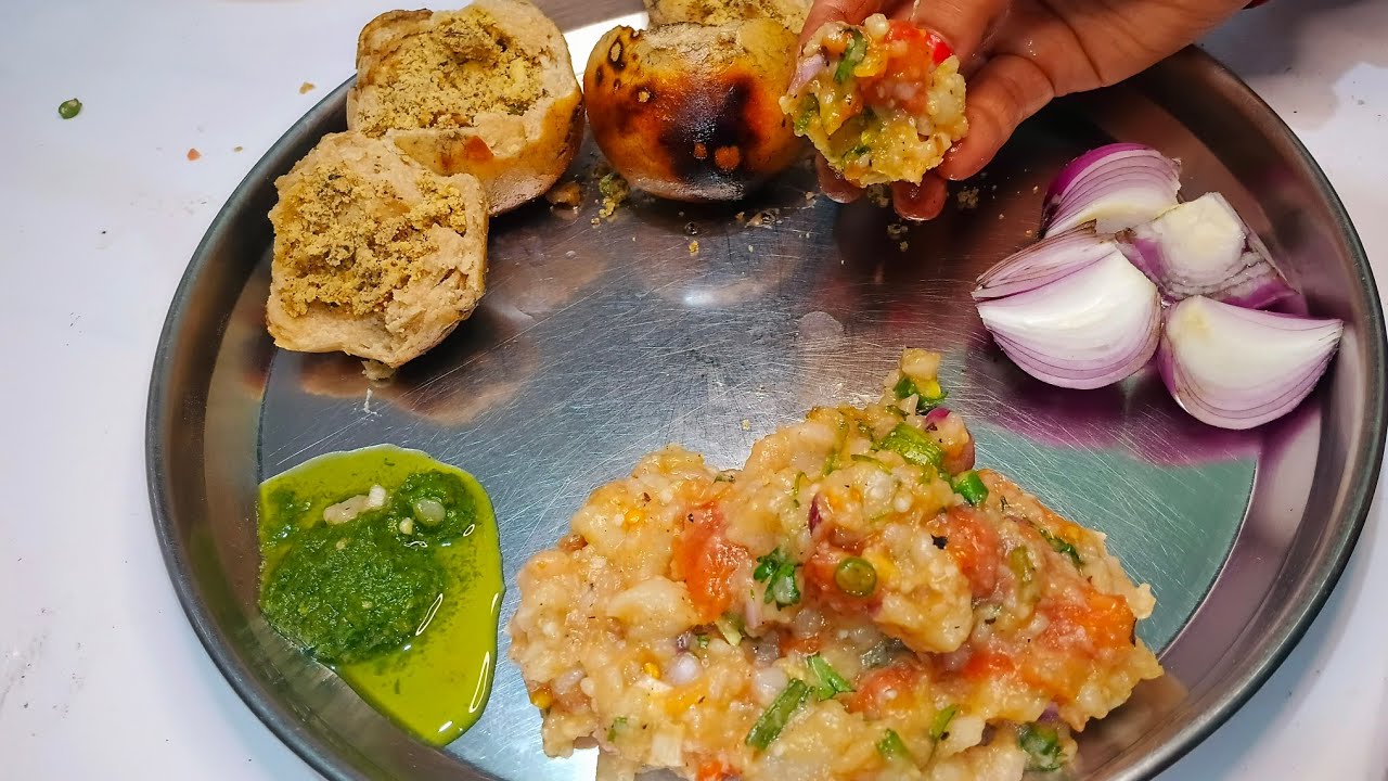 Litti Chokha Recipe | Authentic  sattu stuffed Batti Chokha on uple #LittiChokha #BihariFood 