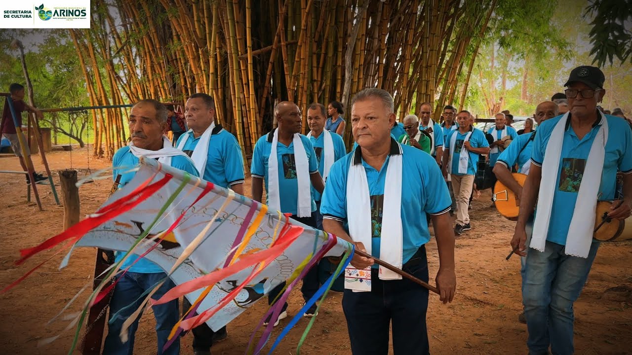 FOLIA DE REIS DA FAMÍLIA DE ZEQUINHA DE DALETO EM ARINOS-MG