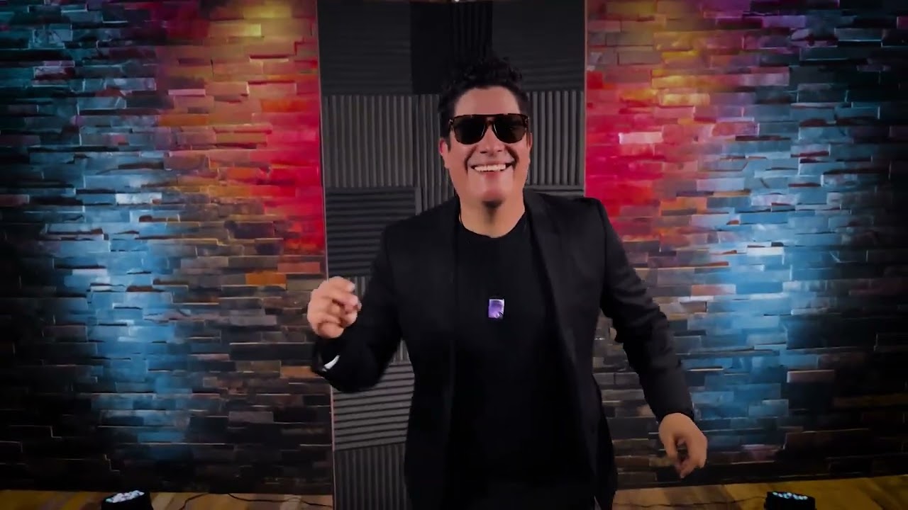 Frankie Negron & Charlie Cruz - NO VALE LA PENA ENAMORARSE (VIDEO OFICIAL)