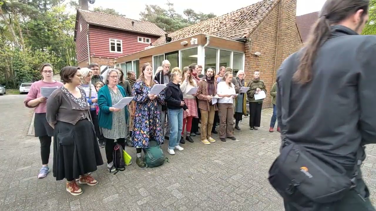 Workshopweekend 2025 - Presentation of the Singing Course by Youmi Bazoge & Emma Cousteix