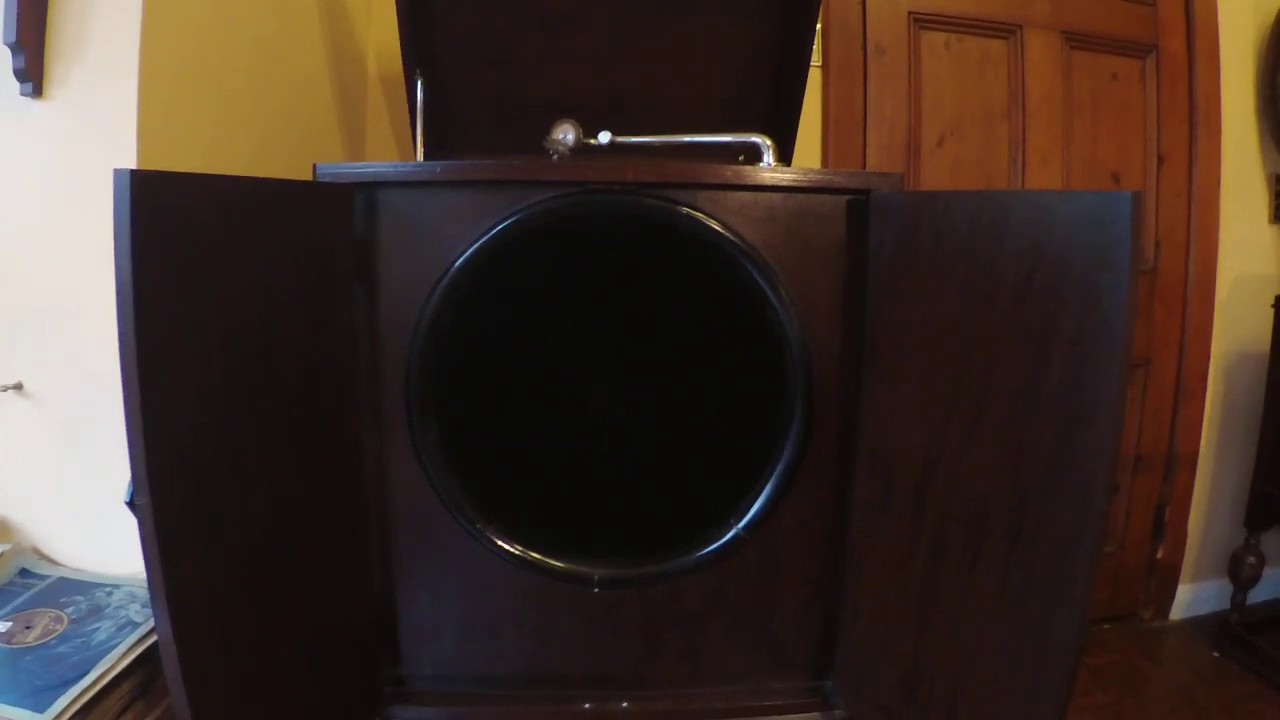 E.M.G. Mk VII gramophone