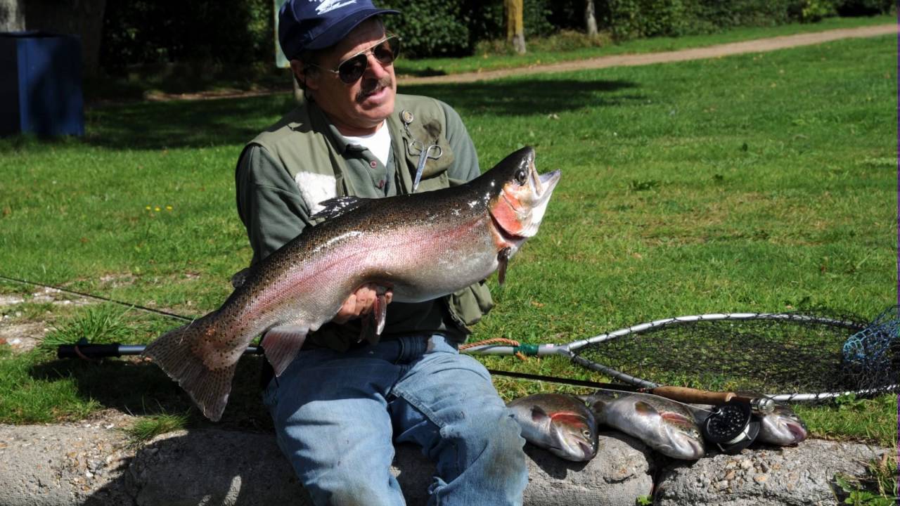Ep  12 Graeme Pullen, Stalking Big Trout