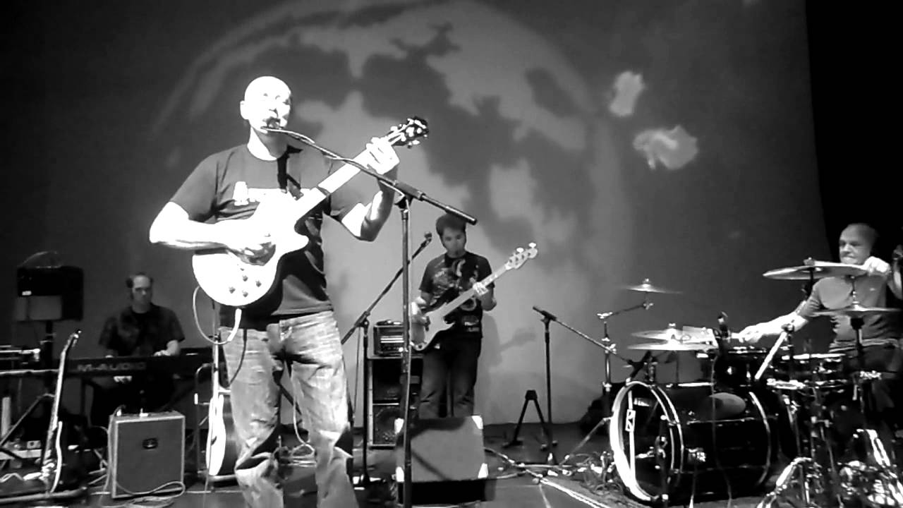 Francis Dunnery 'What's He Gonna Say' Live London Tabernacle 2/11/13
