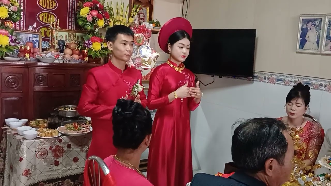 Rước dâu về tới nhà