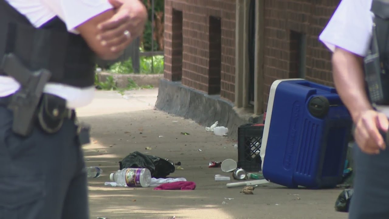 4 shot Wednesday on Chicago's South Side