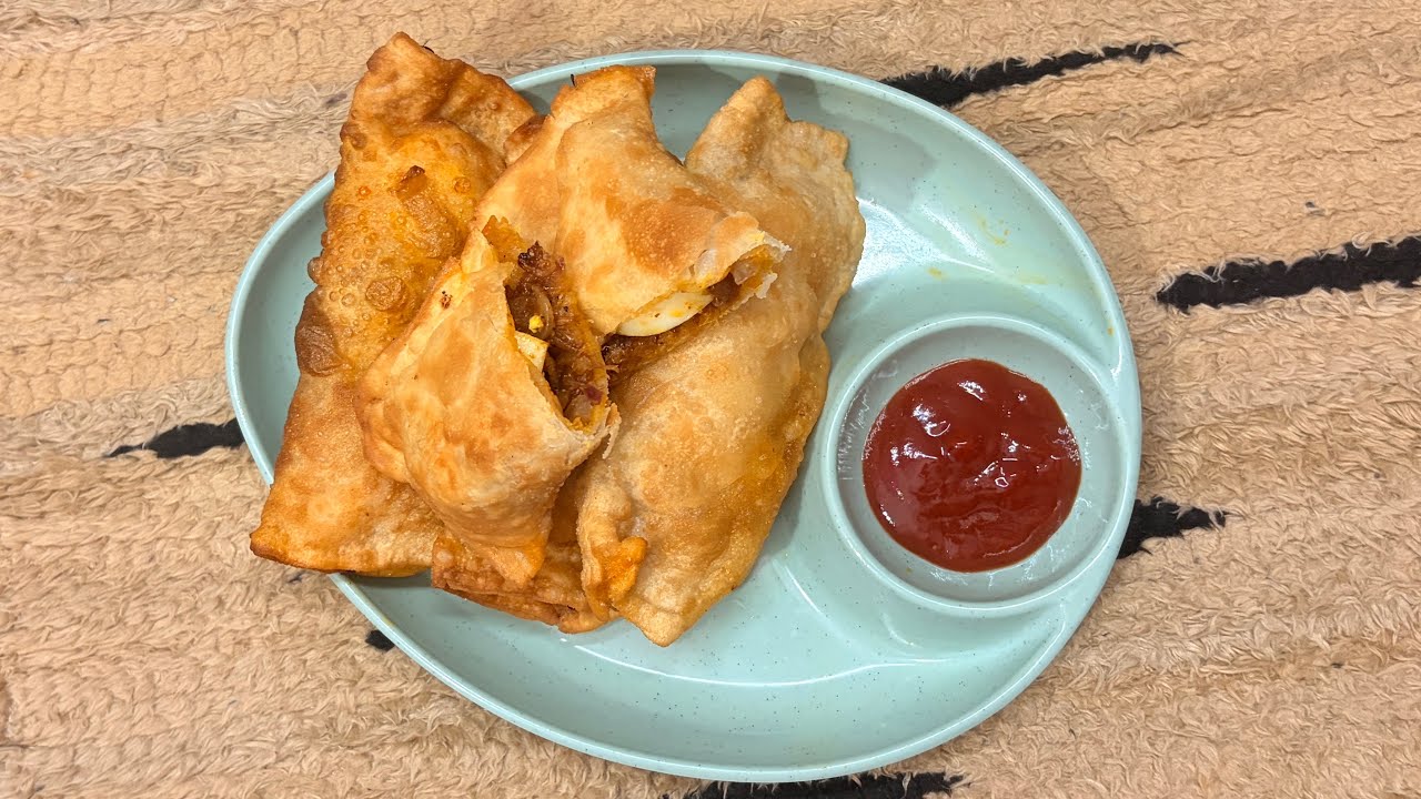 Bakery style anda patties ￼at home 🥪😋| AM Kitchens 😍
