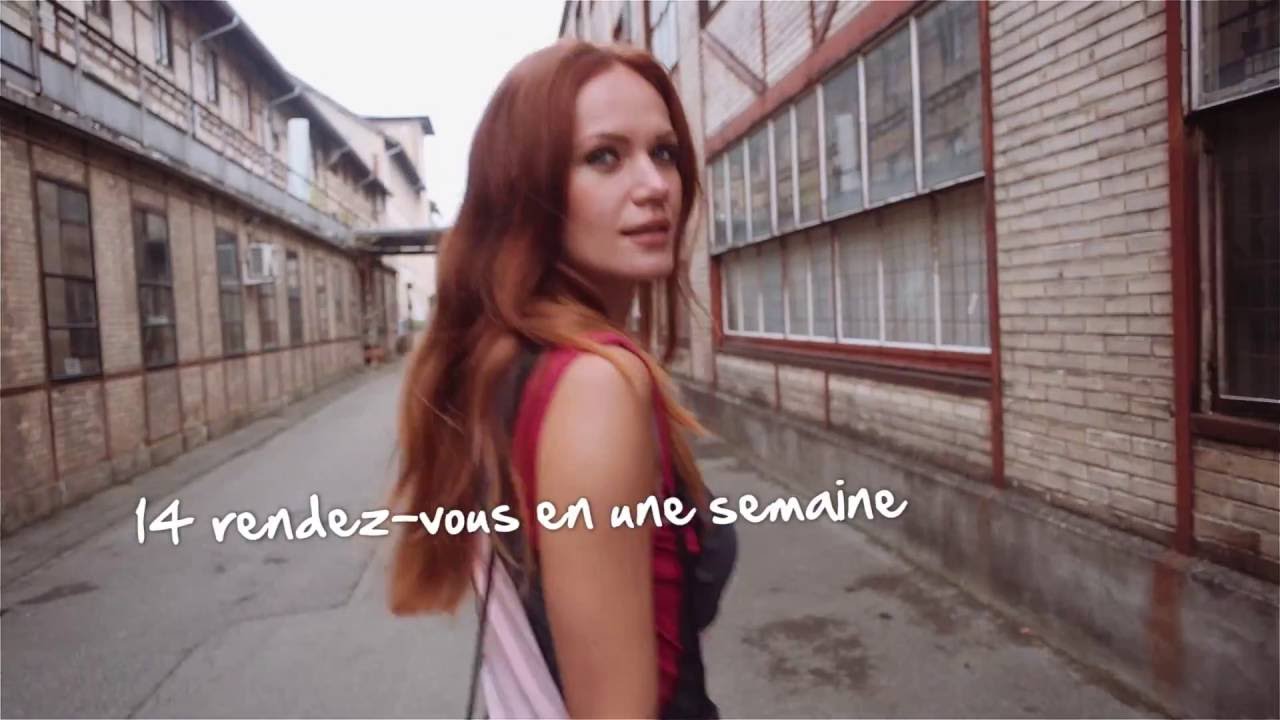 La surjeteuse BERNINA : pour coudre, couper et surfiler en un tour de main.