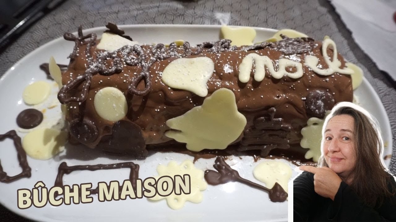 Une visite à la maison et une bûche de Noël faite maison