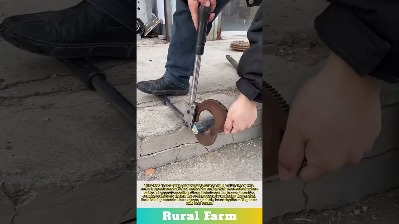 Manual cable scissors ratchet gear type wire cutter in action: steel core aluminum cutting